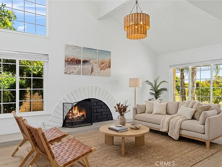 16495 Canelones Dr — Photo 6