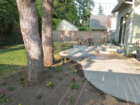 4th image of 6921 Sacramento St SW