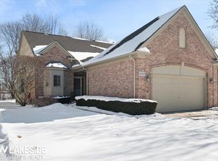 40757 Saint Louis Dr, Clinton Township, MI 48038