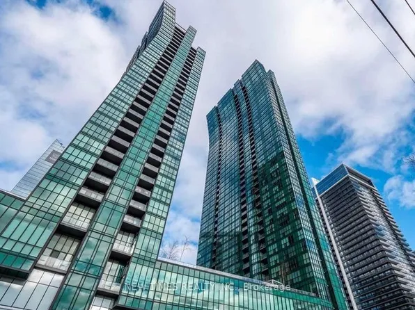 9 Bogert Ave #4202, Toronto, ON M2N 0H3