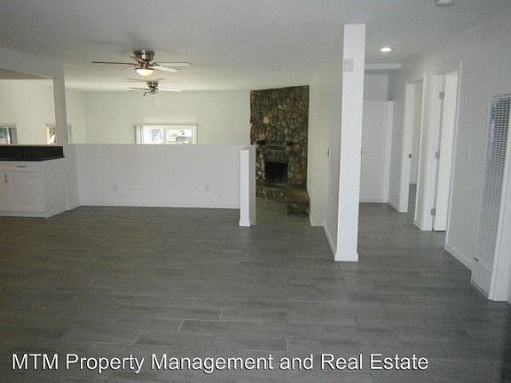 4th image of 1515 Skyline Dr #A