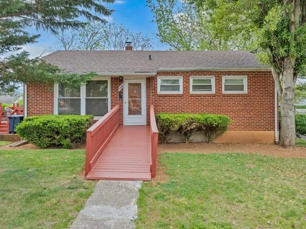 2426 Durham St NW, Roanoke, VA 24012