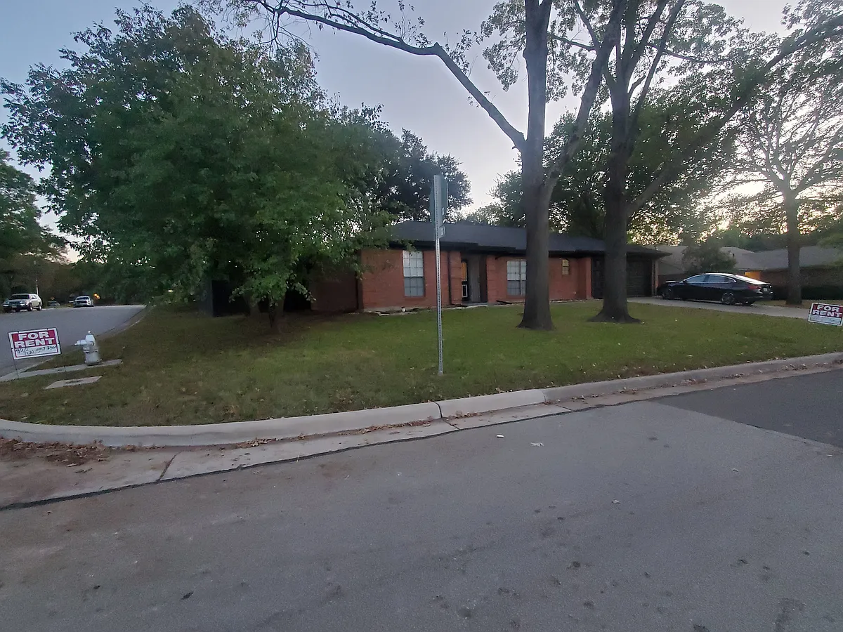 Building Photo - 4700 Andalusia Trl