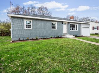 31 Nancy Dr, Webster, MA 01570