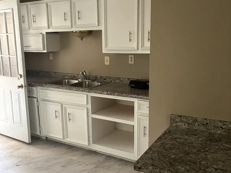 1346 Mary Jane Ave — Photo 7