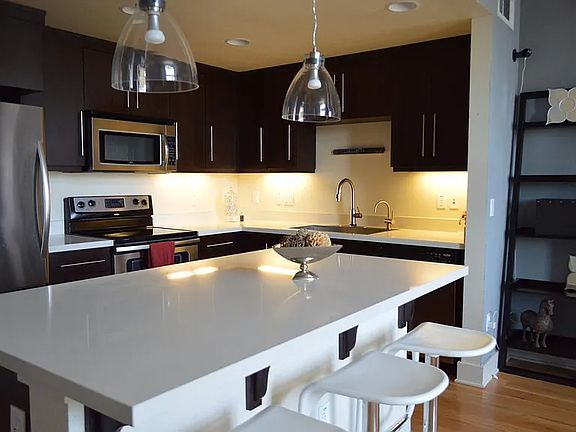 2nd image of 1 E Julian St #310