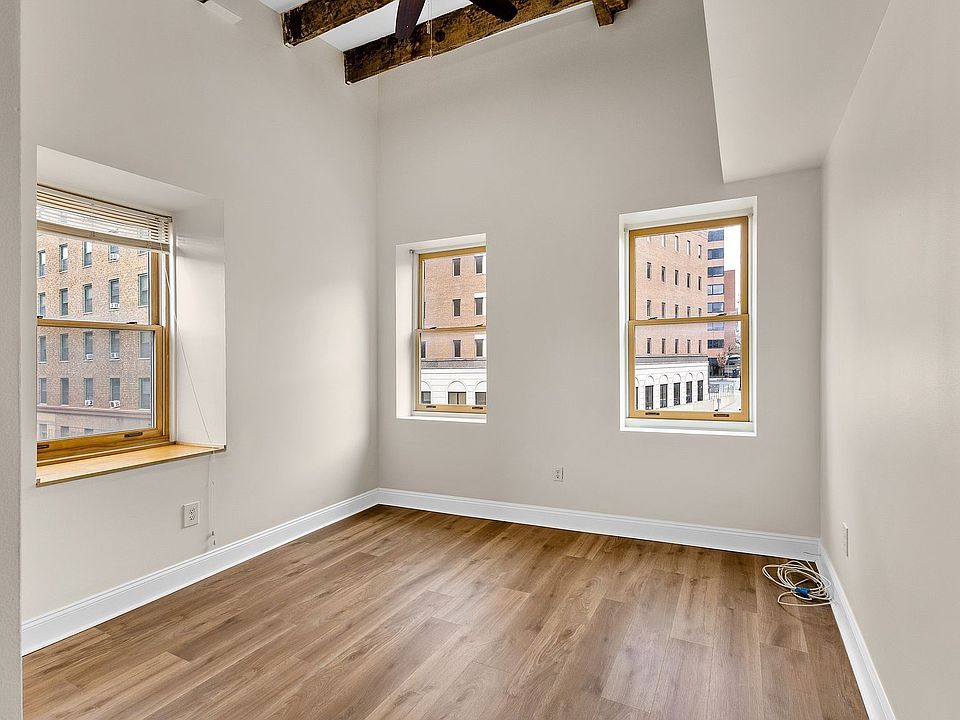 1st image of 111 Pine St APT 4W