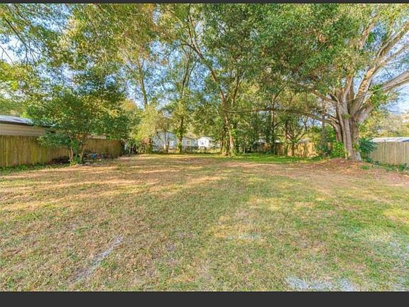 3rd image of 3802 Coral Dr