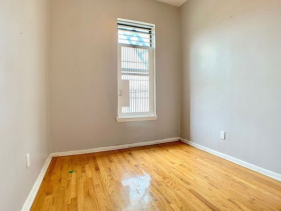 4th image of 559 W 149th St APT 18