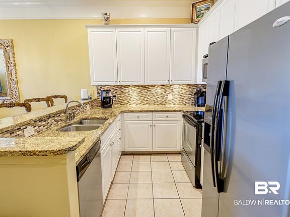 5th image of 200 Peninsula Blvd Unit B202