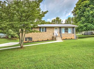 6566 E Garwood Cir, Knoxville, TN 37918