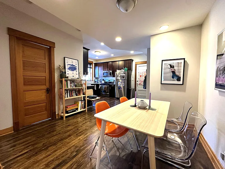 2649 N Sacramento Ave #1 — Photo 12