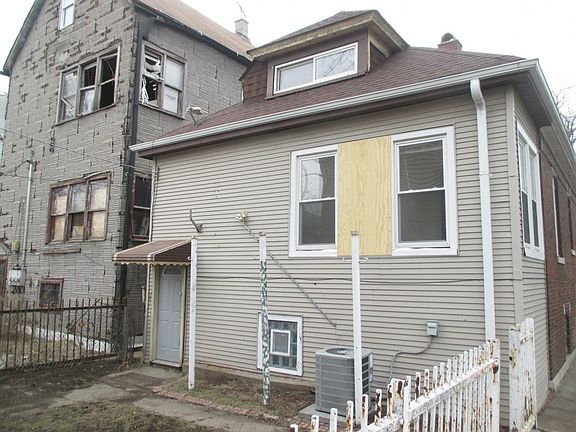 5th image of 3025 E 80th Pl