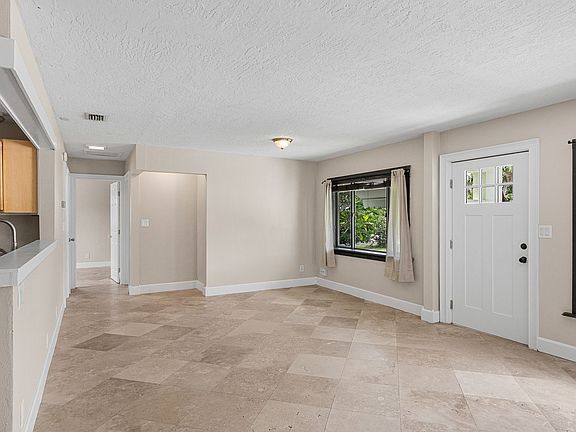 5th image of 125 Egret Dr