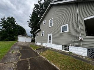 661 Brittain Rd #A, Akron, OH 44305