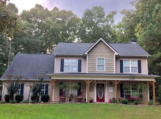 72 Coral Dr, Whitesburg, GA 30185