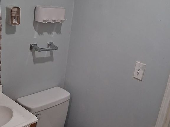 3rd image of 1523-1525 N 2nd St #A
