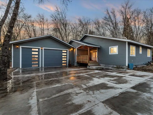 701 Ski Village Dr, Mount Shasta, CA 96067