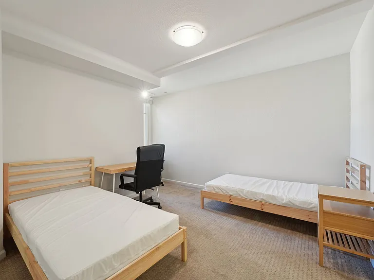 Addison Arts Apartments — Photo 114