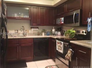 1881 Bayberry Dr, Pembroke Pines, FL 33024