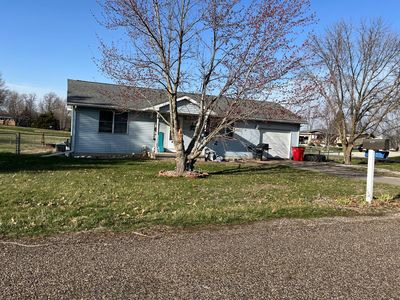 427 Briarwood Dr, Payson, IL, 62360