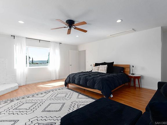 4th image of 9722 Roe Dr