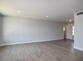 6815 S 44th St, Phoenix, AZ 85042