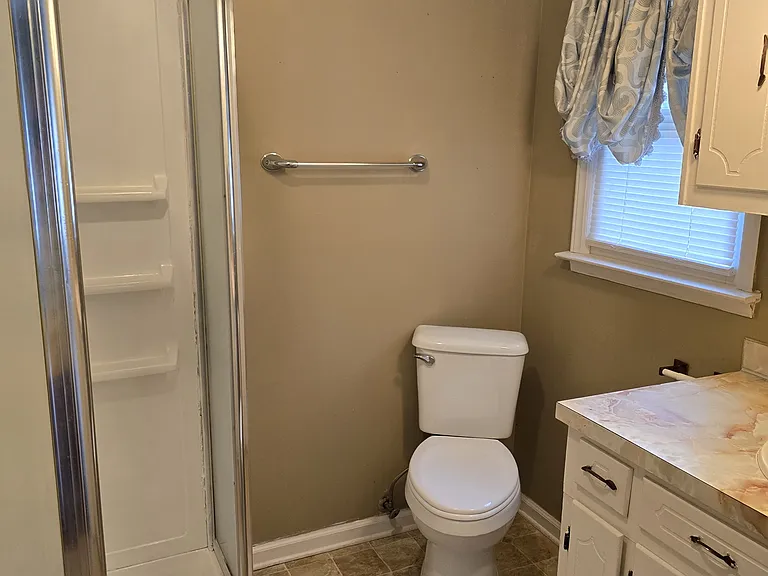 401 Pecan St — Photo 18