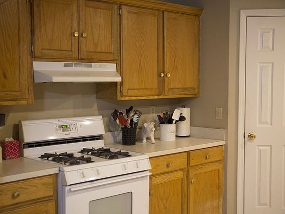 4th image of 2107 S Bluestone St #2109