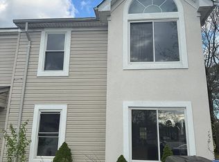 899 Old Clubhouse Rd #1, Virginia Beach, VA 23453