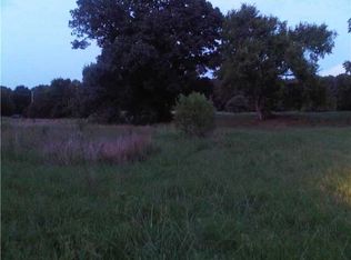 190 Simpson Dr, Oakland, TN 38060
