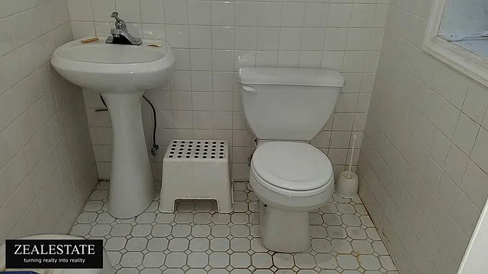 Rented by ZealEstate Group Inc | media 49