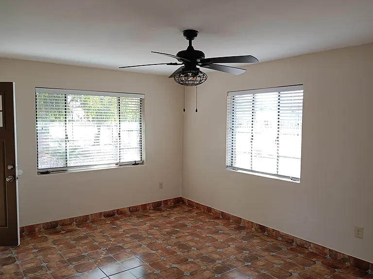 930 N 7th Ave #B — Photo 18