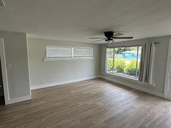 4th image of 6900 Onyx Dr N