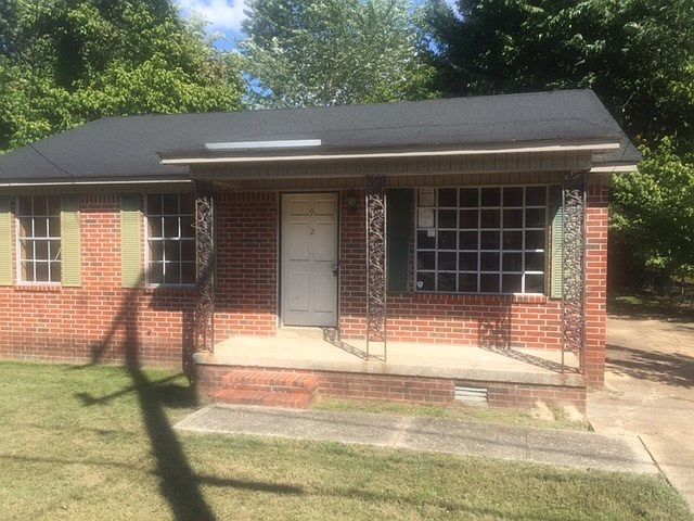1st image of 912 N Monroe Ave