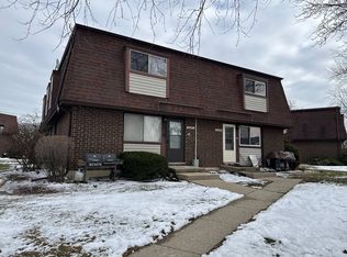 2546 Berkshire Ct, Waukegan, IL