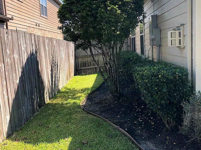 4611 Pin Oak Creek Ln — Photo 26