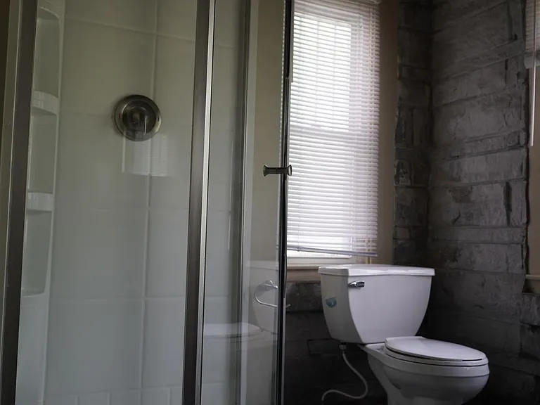 706 N Washington St — Photo 13