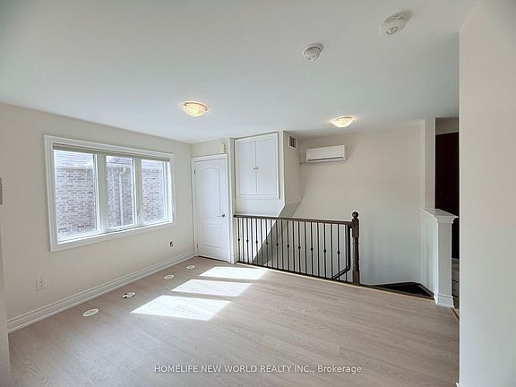 3rd image of 261 William Forster Rd