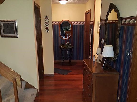4th image of 1514 N Regency Dr