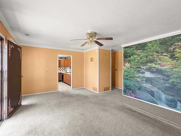 4th image of 2910 Ridgewood St