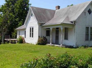 222 S Franklin St, Golconda, IL 62938