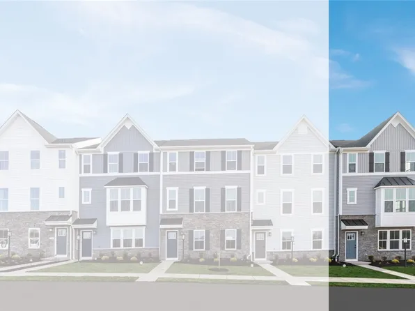 1146 Olivia Dr N, Oakdale, PA 15071