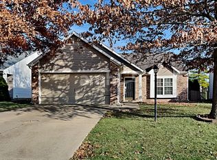 12293 Driftstone Dr, Fishers, IN 46037