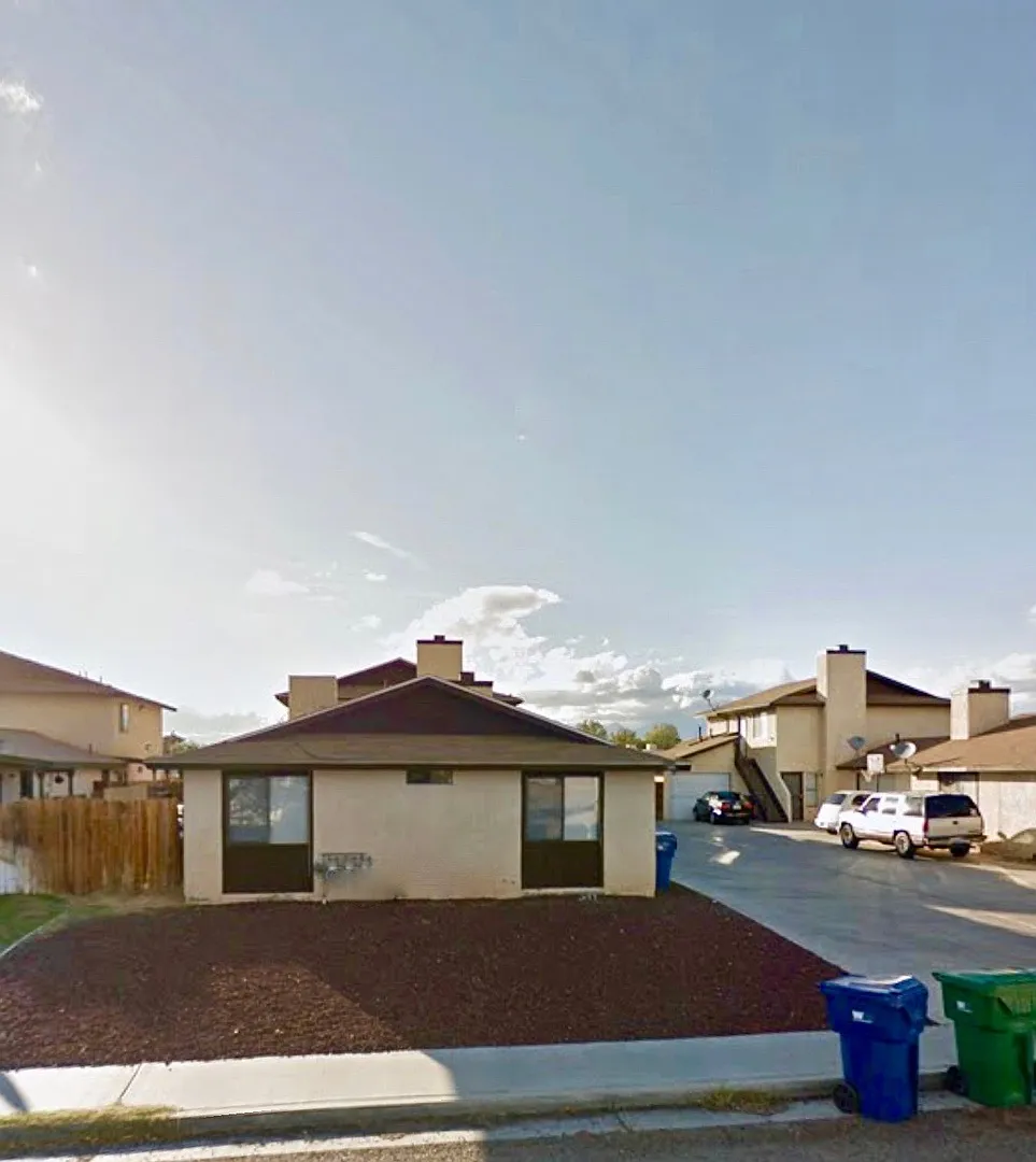 2 Bedroom 1 Bath - Upstairs Unit — Photo 2