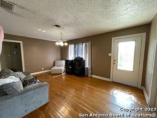 2nd image of 3927 PORTSMOUTH DR