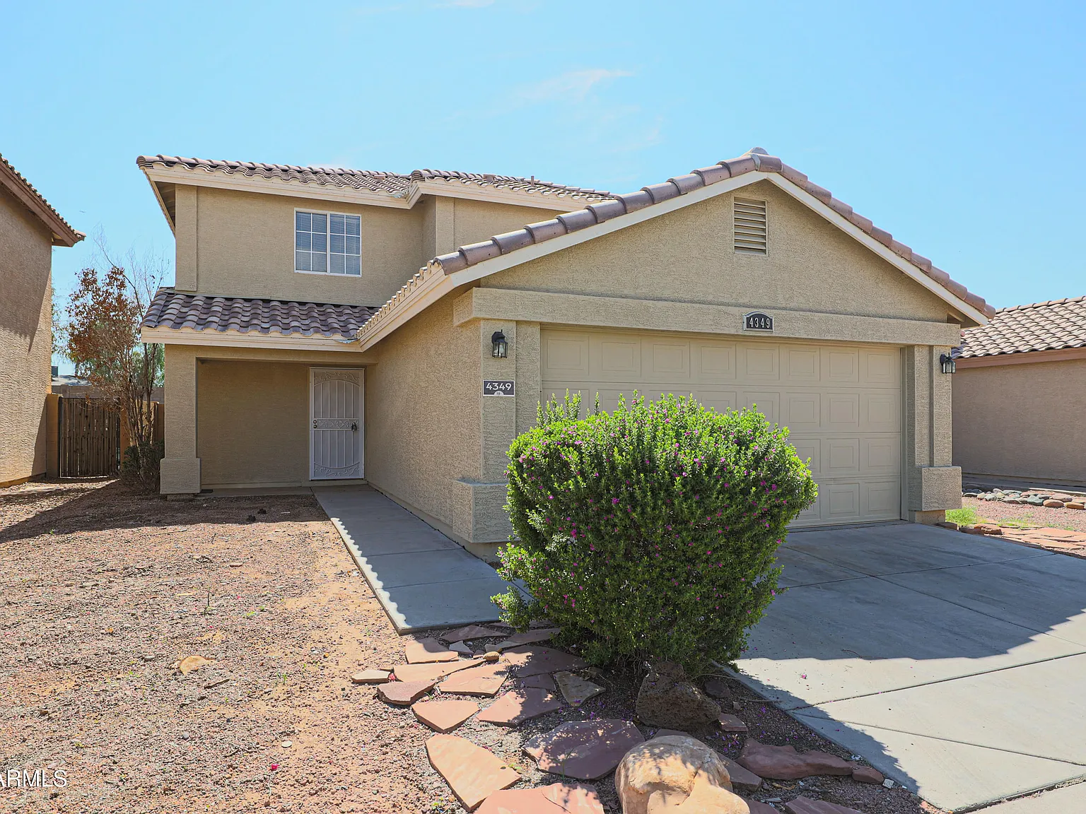 4 bed, 2.0 bath, 1845 sqft, $1,900 — Photo 1