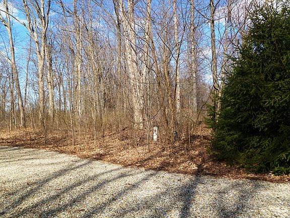 2nd image of 8 Walden Way