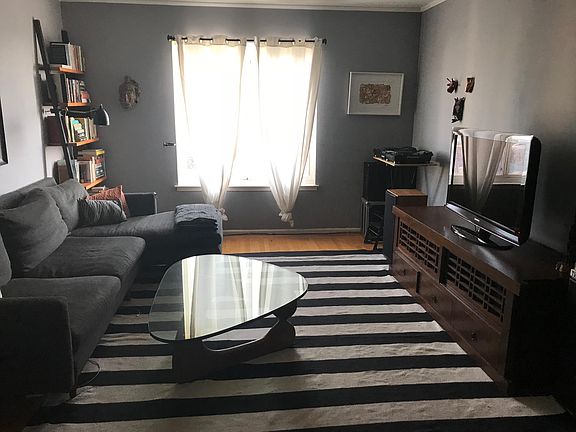 bedroom/living room combo