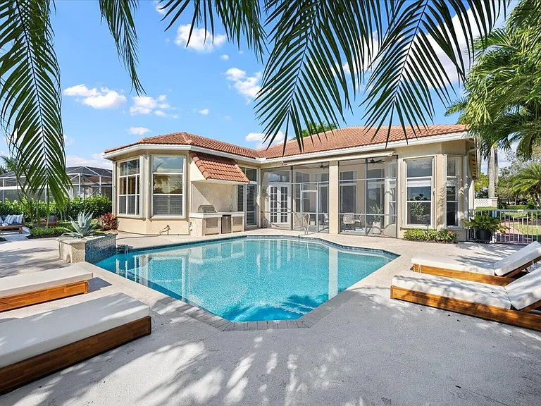 7557 Preserve Dr — Photo 4